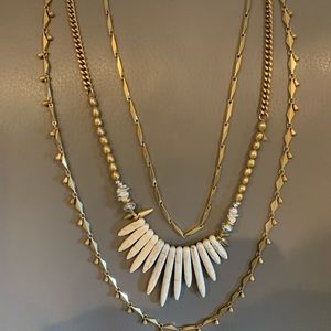 Triple layered necklace